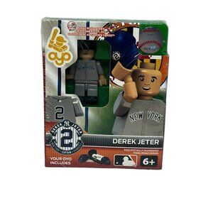 Derek Jeter Final Road Series 2014 Mini Figure Limited Edition Sealed Rare